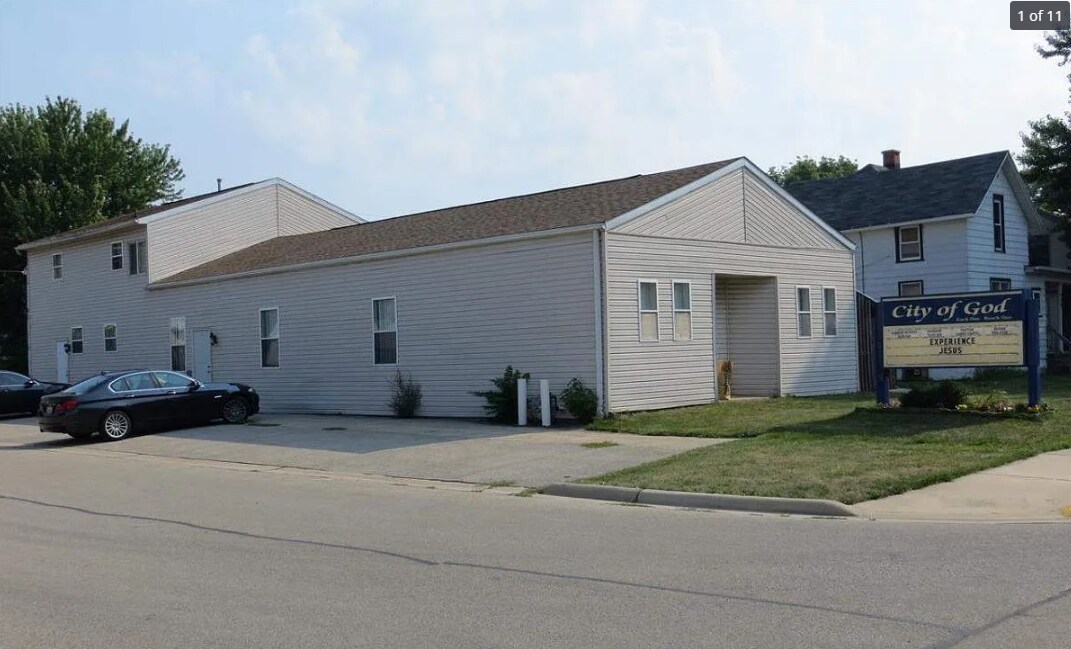 912 W 6th St, Sterling, IL for Sale