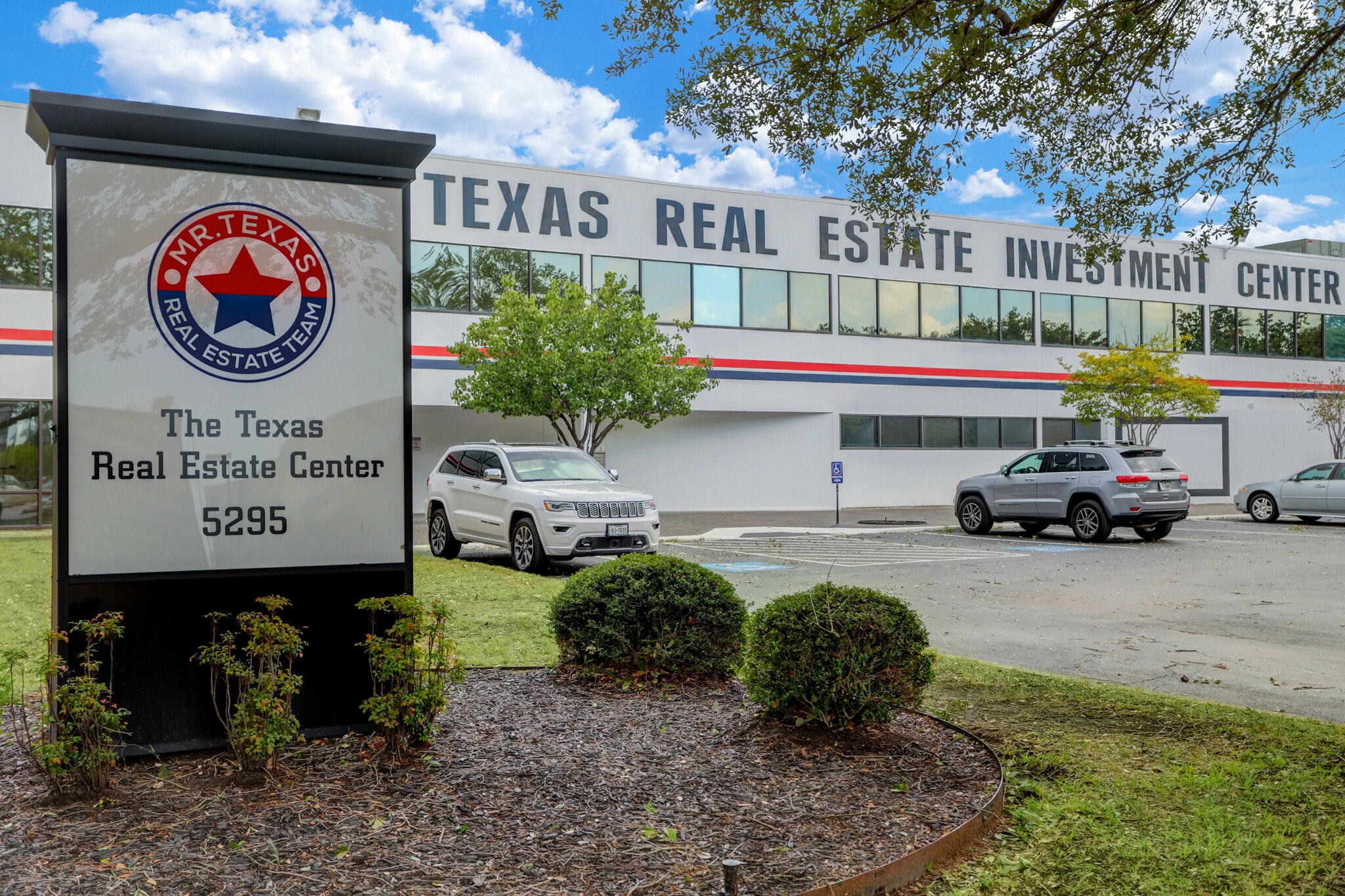 5295 Hollister St, Houston, TX for Sale