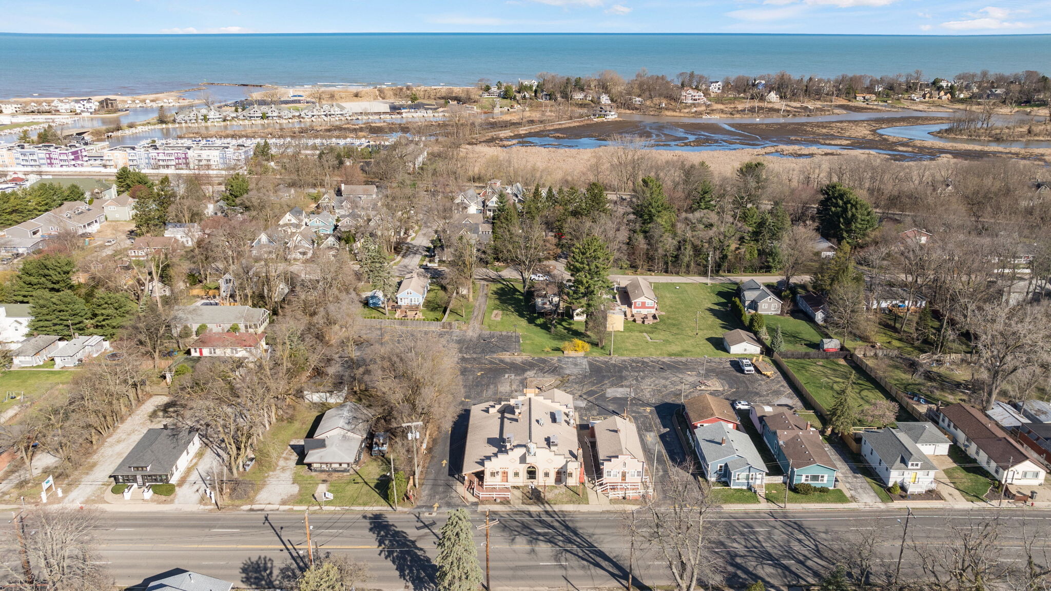 310 E Buffalo St, New Buffalo, MI for Sale