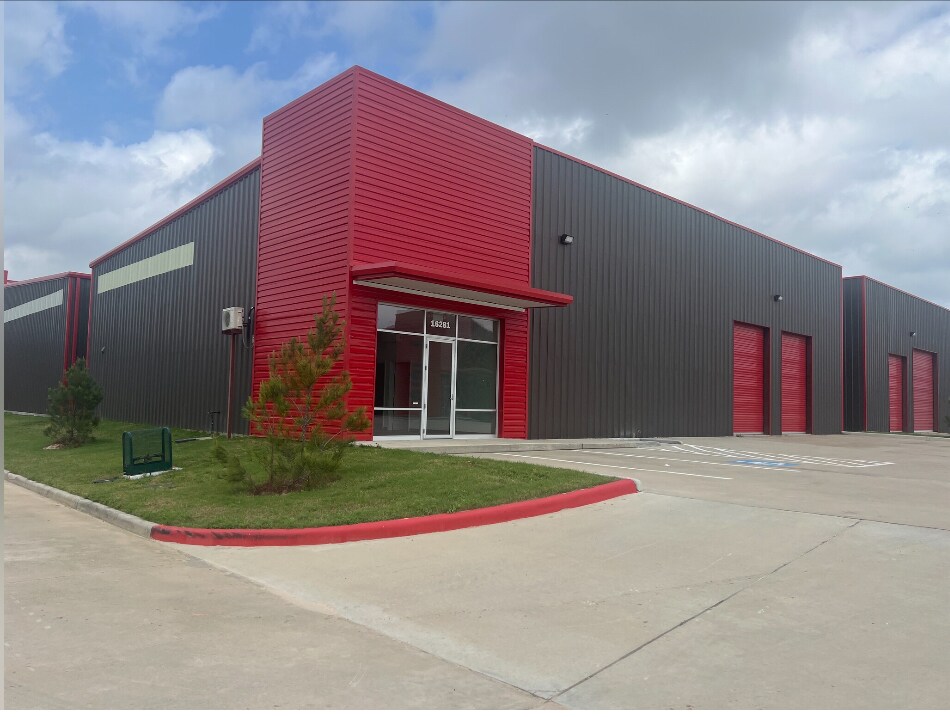 16285 North Fwy, Houston, TX for Rent