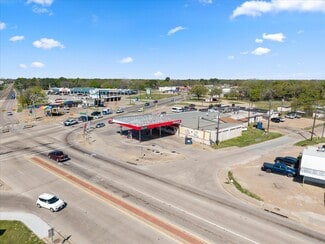 Kemp, TX Service Station - 101 N Seven Points Dr