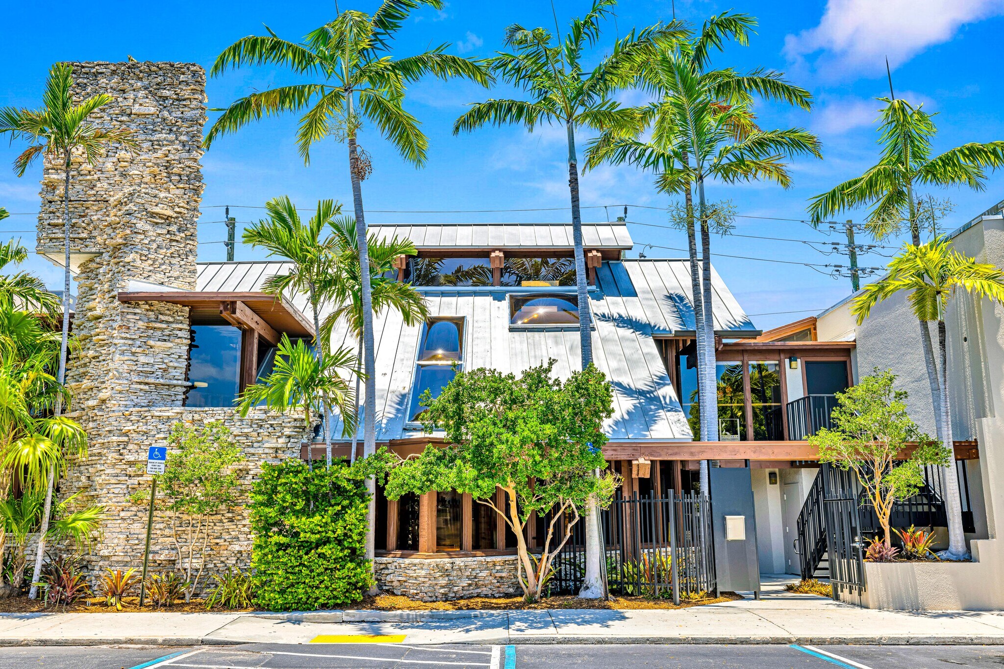 3045 N Federal Hwy, Fort Lauderdale, FL for Sale