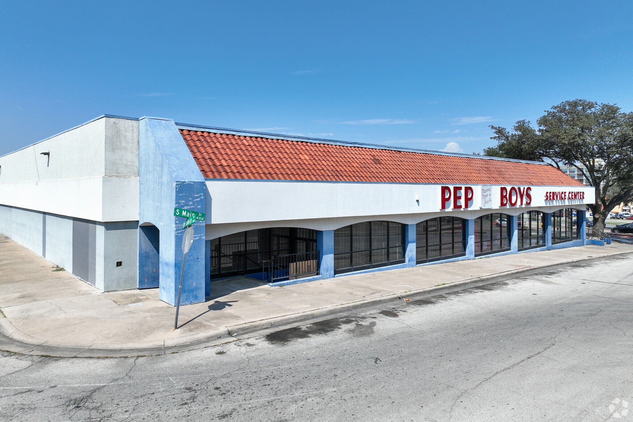 101 W Seminary Dr, Fort Worth, TX for Rent