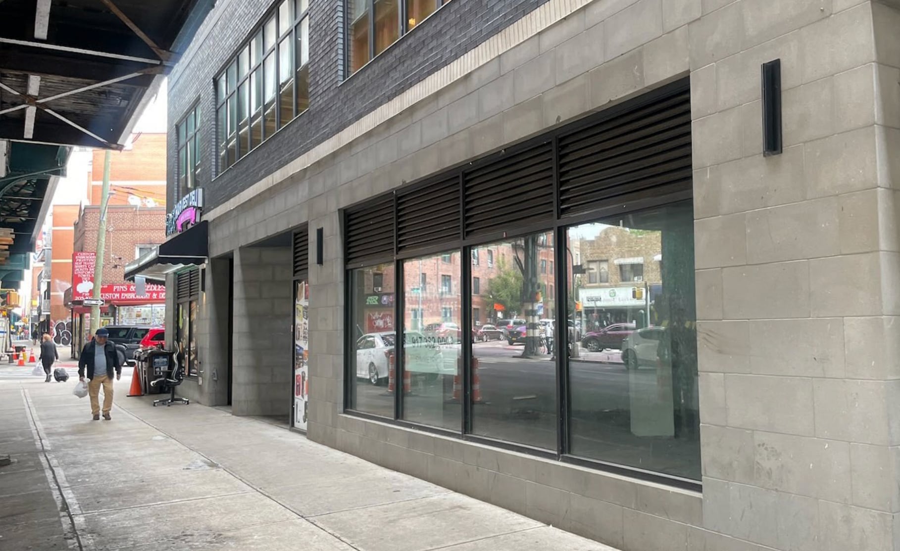 5124 Roosevelt Ave, Woodside, NY for Rent