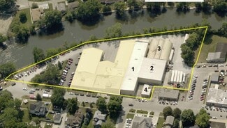 Momence, IL Distribution - 307 E Washington St