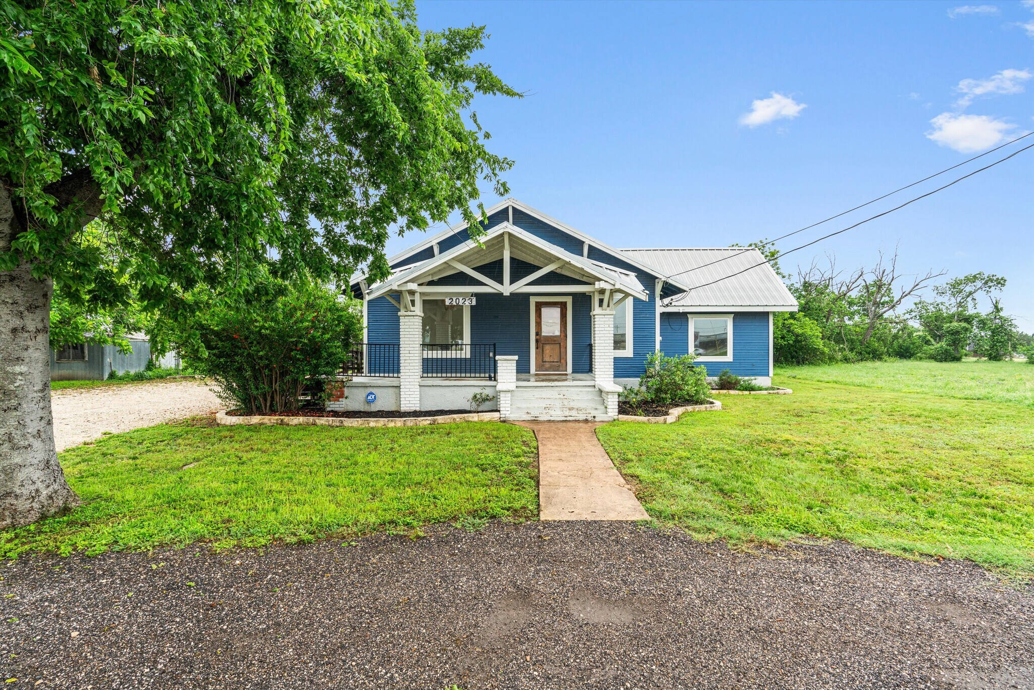2023 Main St, Liberty Hill, TX for Sale
