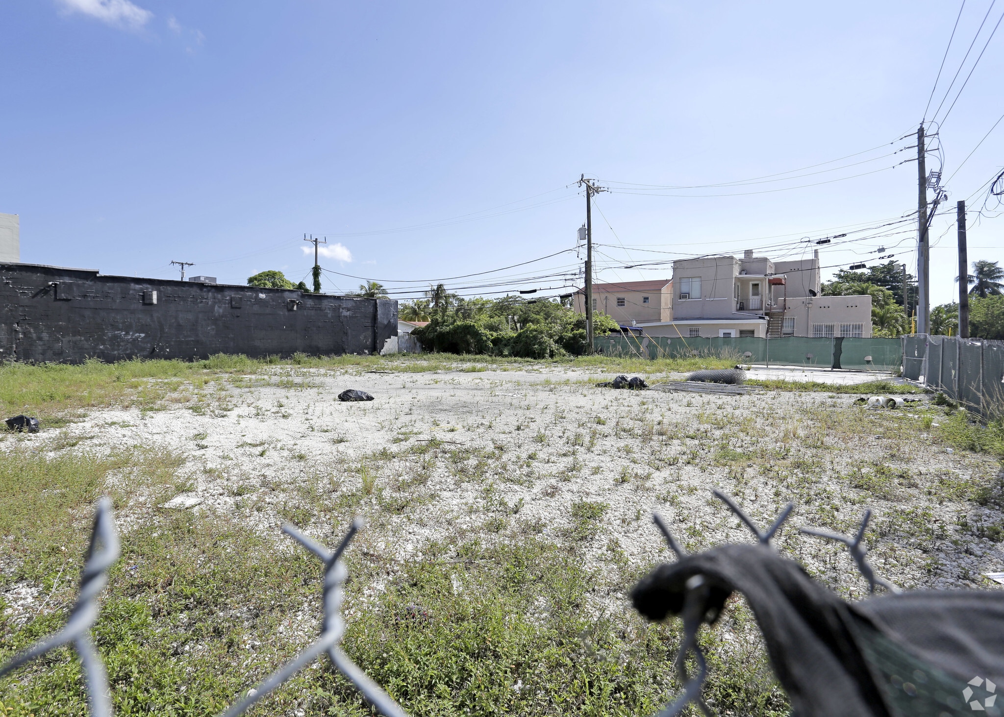 1888 SW 8th St, Miami, FL for Rent