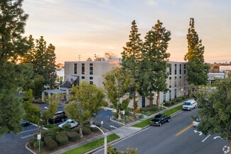 Santa Ana, CA Office/Medical - 1950 E 17th St