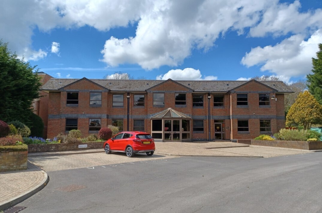 Bonsor Dr, Tadworth, SRY for Rent