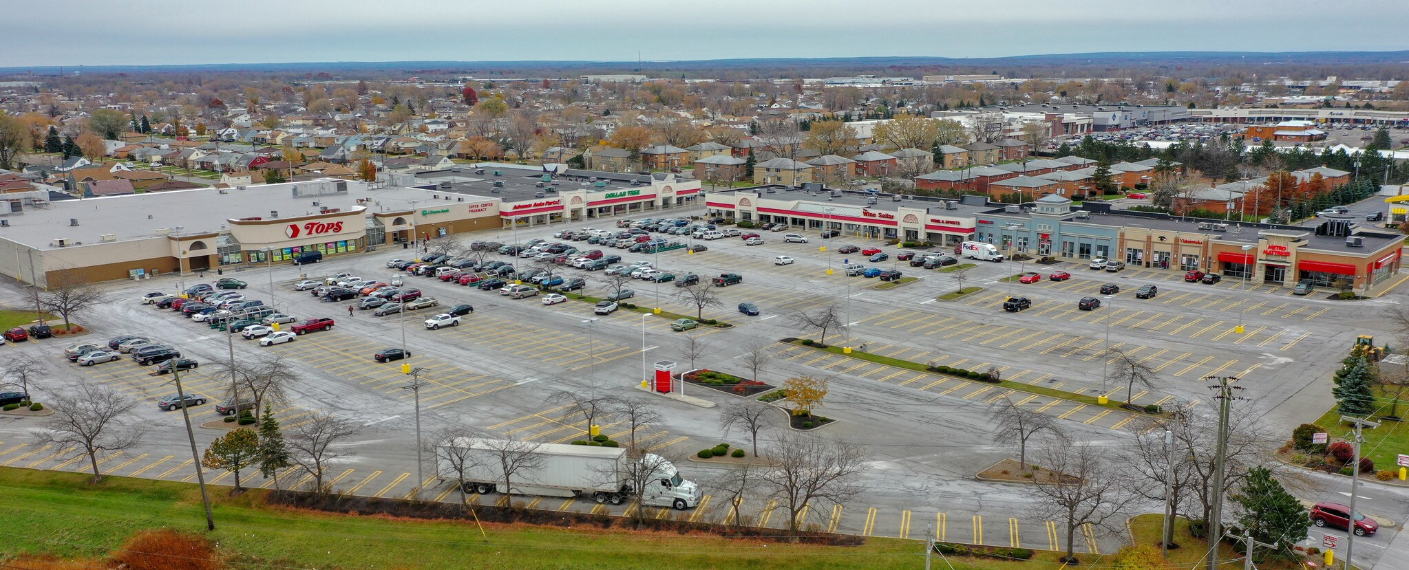 38253861 Union Rd Cheektowaga, NY 14225 Shopping Center Property for Lease on