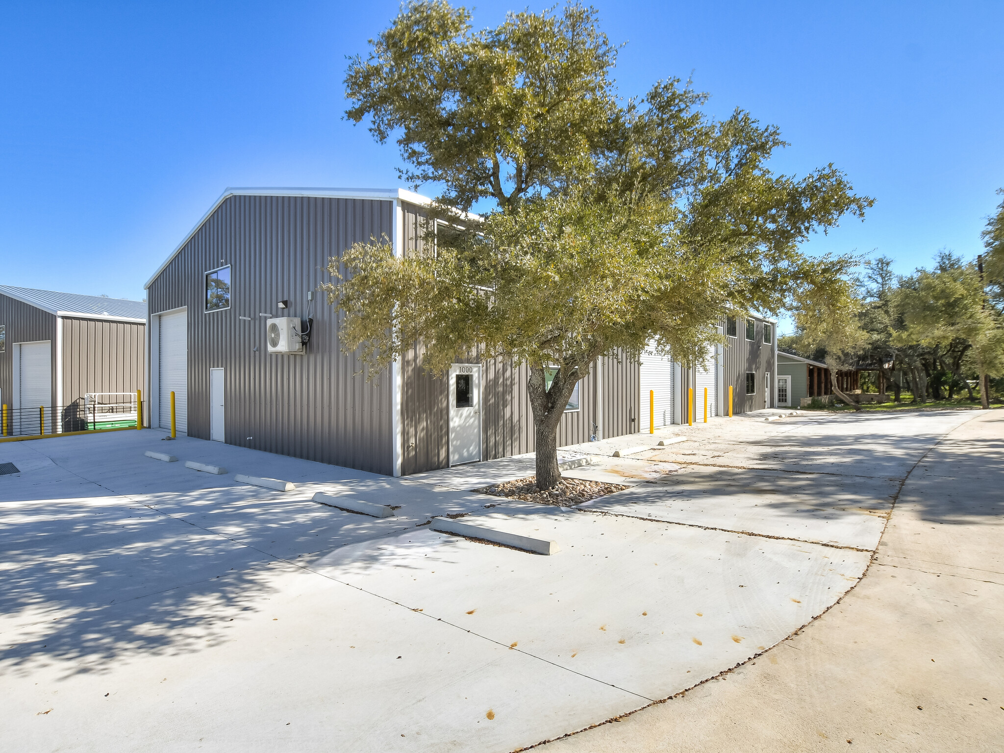 15210 Fitzhugh Rd, Austin, TX for Rent