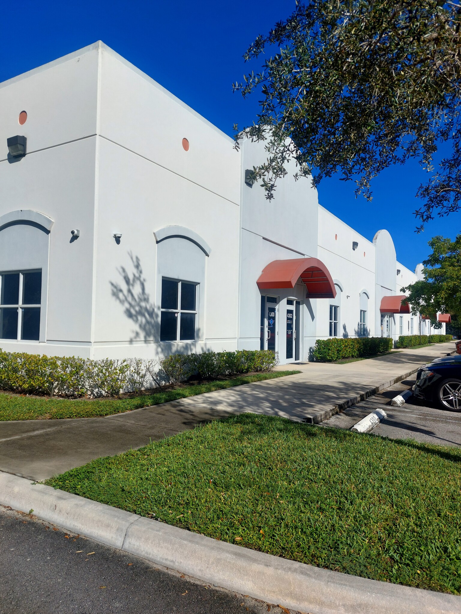 4400-4414 NW 120th Ave, Coral Springs, FL for Sale
