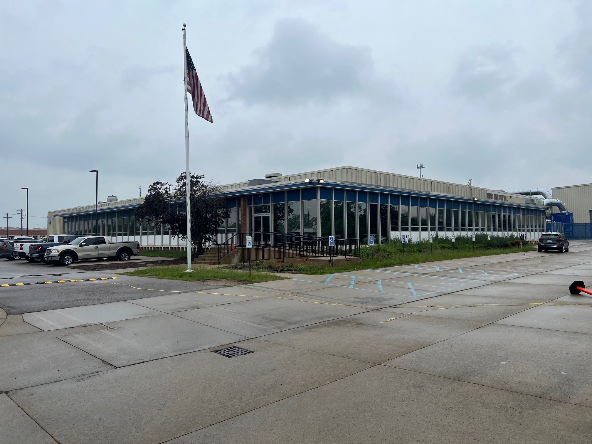 12001 Farmington Rd, Livonia, MI for Rent