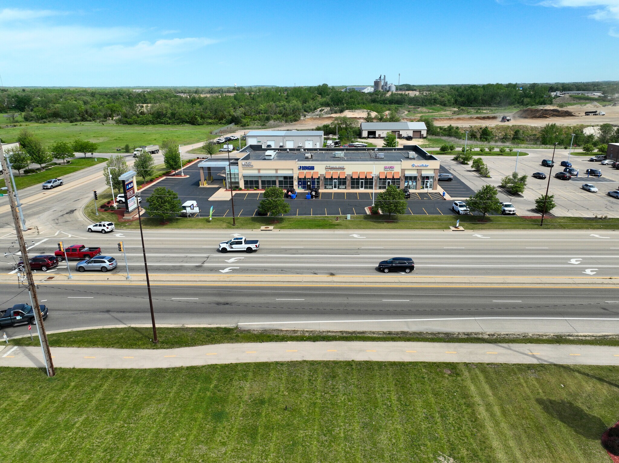4670 E Rockton Rd, Roscoe, IL for Rent