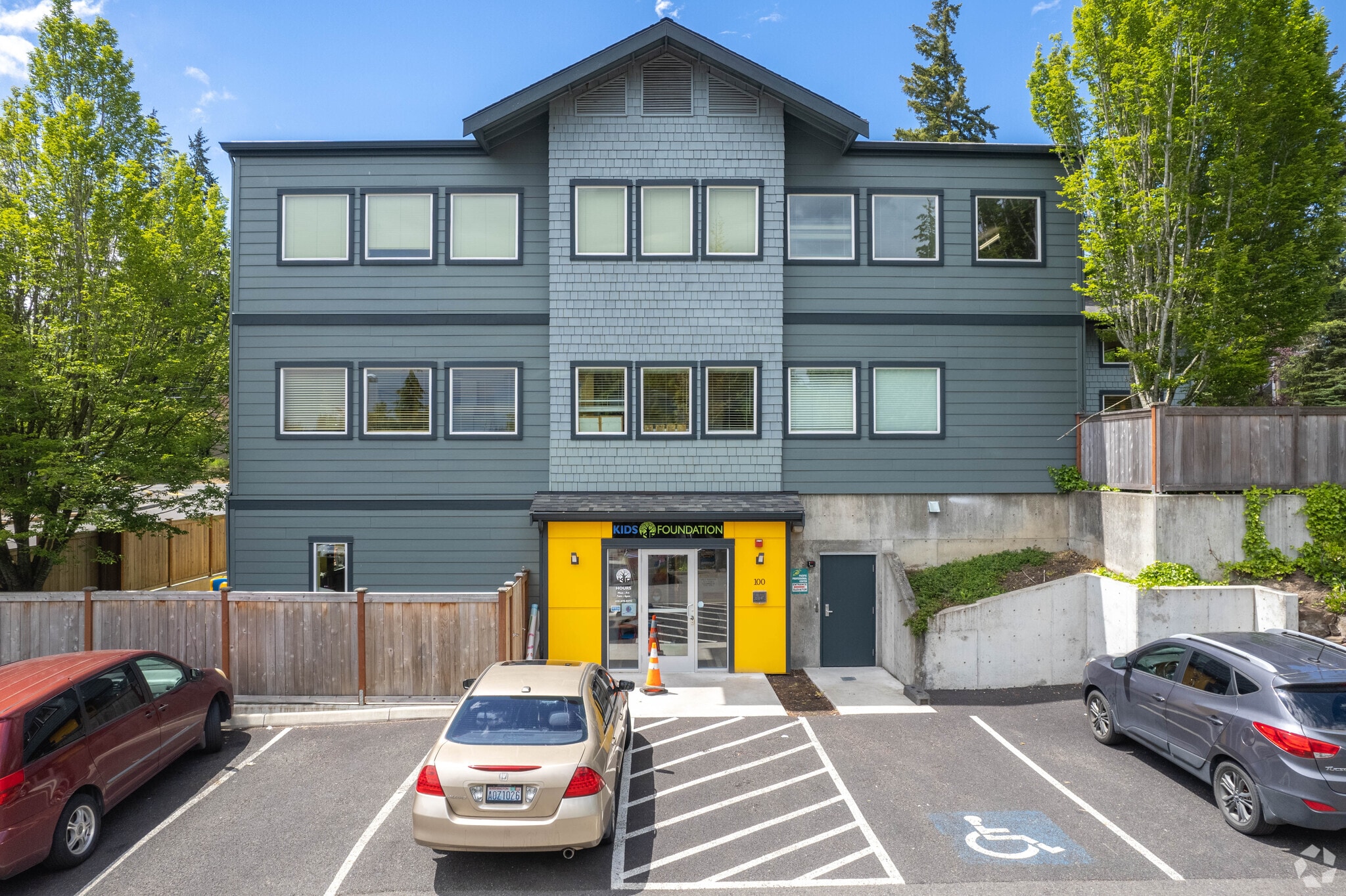 21827 76th Ave W, Edmonds, WA for Sale