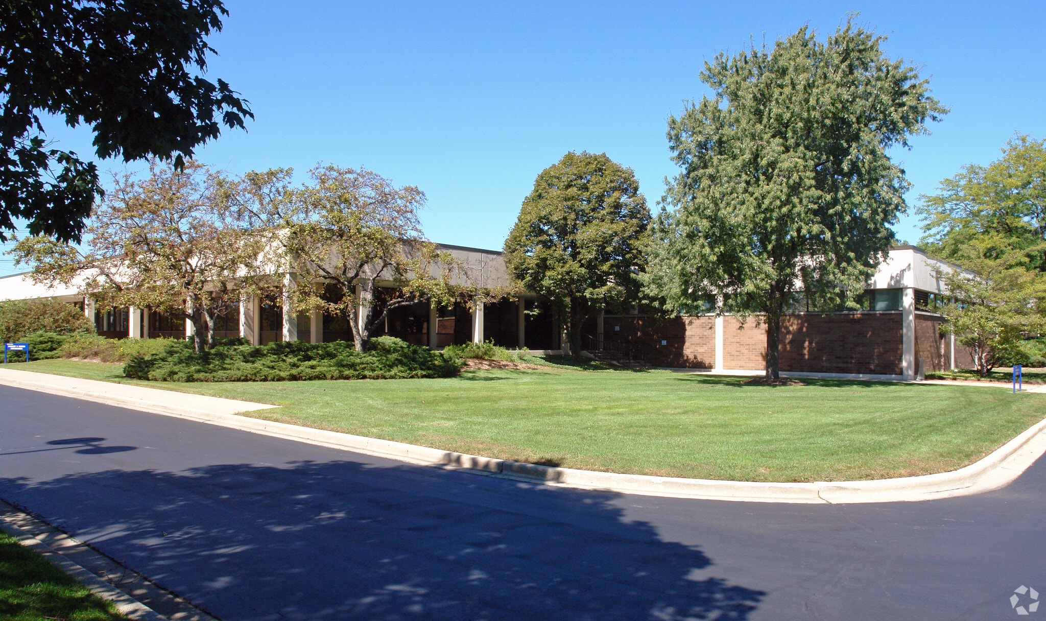 100 E Palatine Rd, Wheeling, IL for Sale