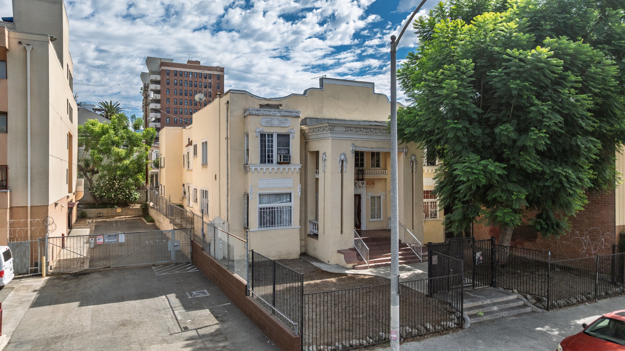 746 S Bonnie Brae St, Los Angeles, CA for Sale