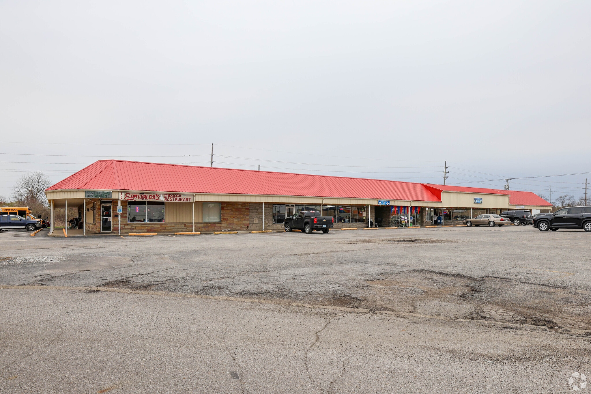 227 Westwood Dr, Marion, IN for Rent