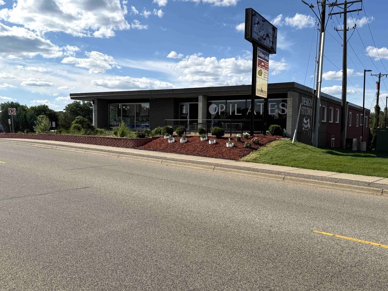 6480 Wayzata Blvd, Golden Valley, MN for Rent