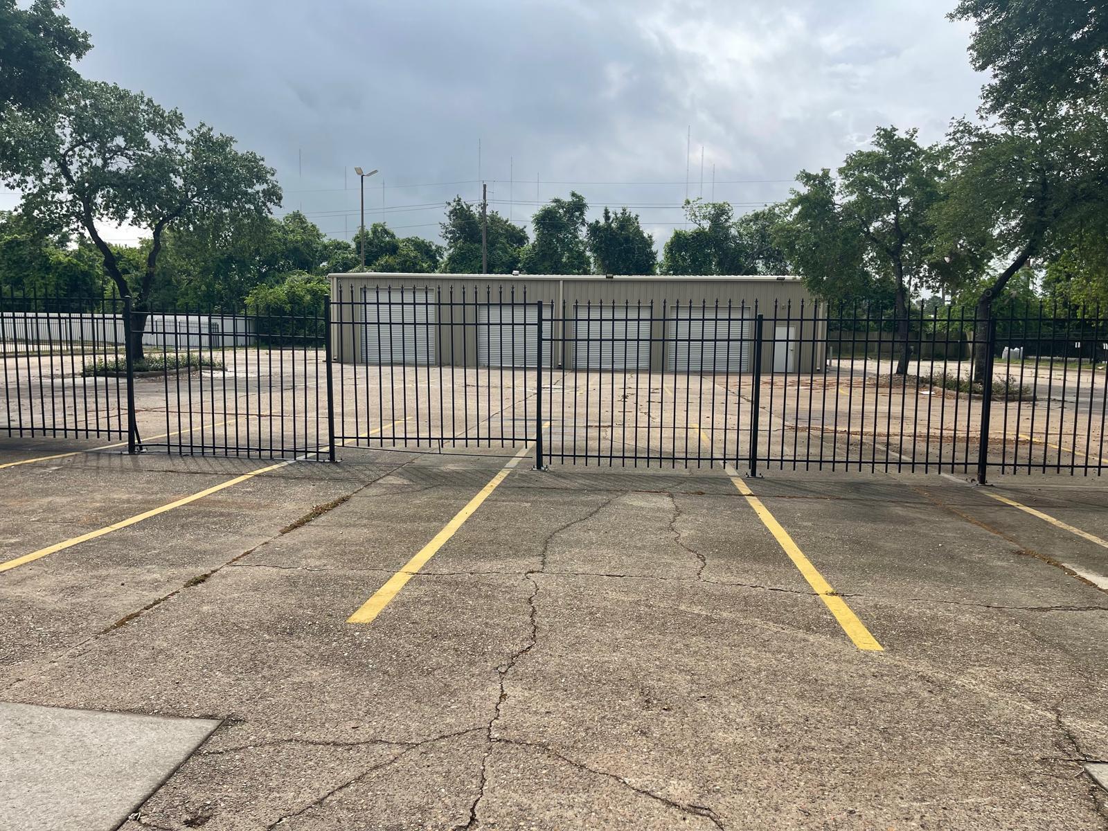 3301 Cypress Creek Pky, Houston, TX for Rent