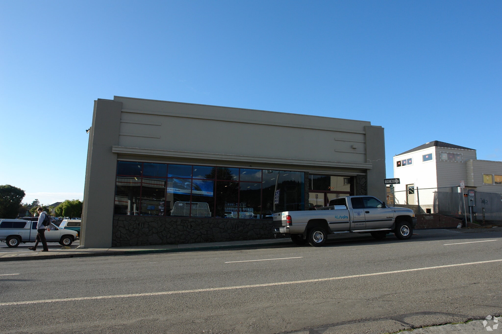 737 G St, Arcata, CA for Sale