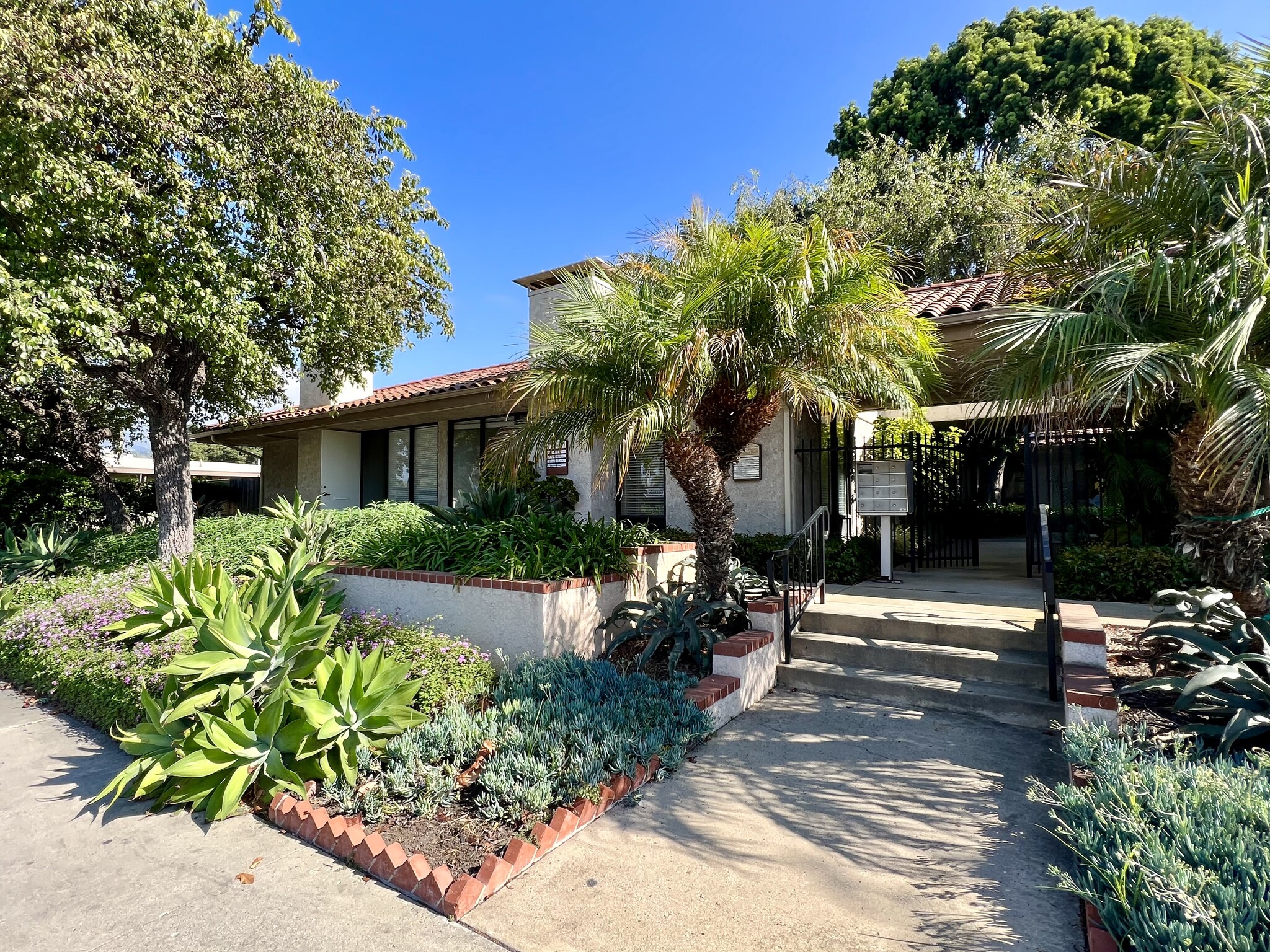 5320 Carpinteria Ave, Carpinteria, CA for Rent