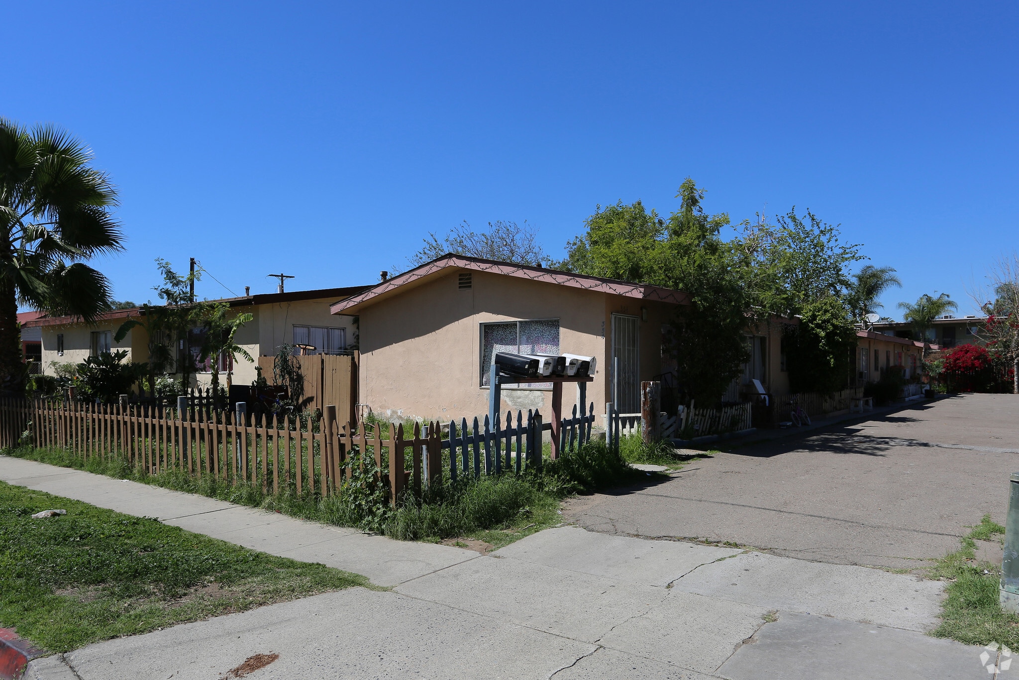 354-364 E Pennsylvania Ave, Escondido, CA for Sale