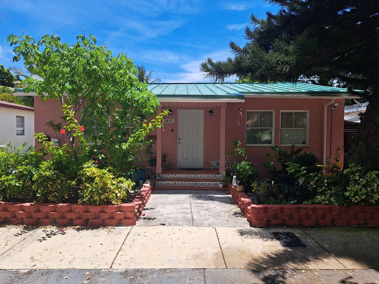 2835 SW 37th Ct, Miami, FL for Sale