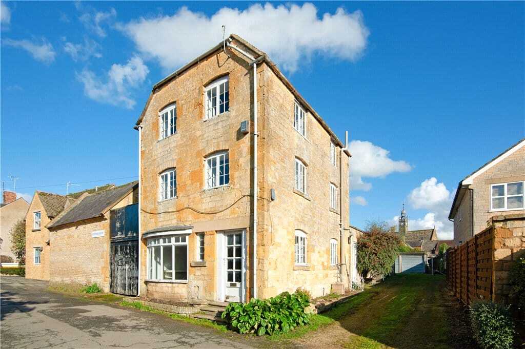 Hospital Rd, Moreton In Marsh, GLS for Sale
