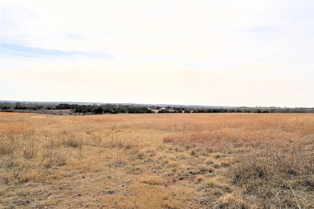 E 890 Rd, Chandler, OK for Sale