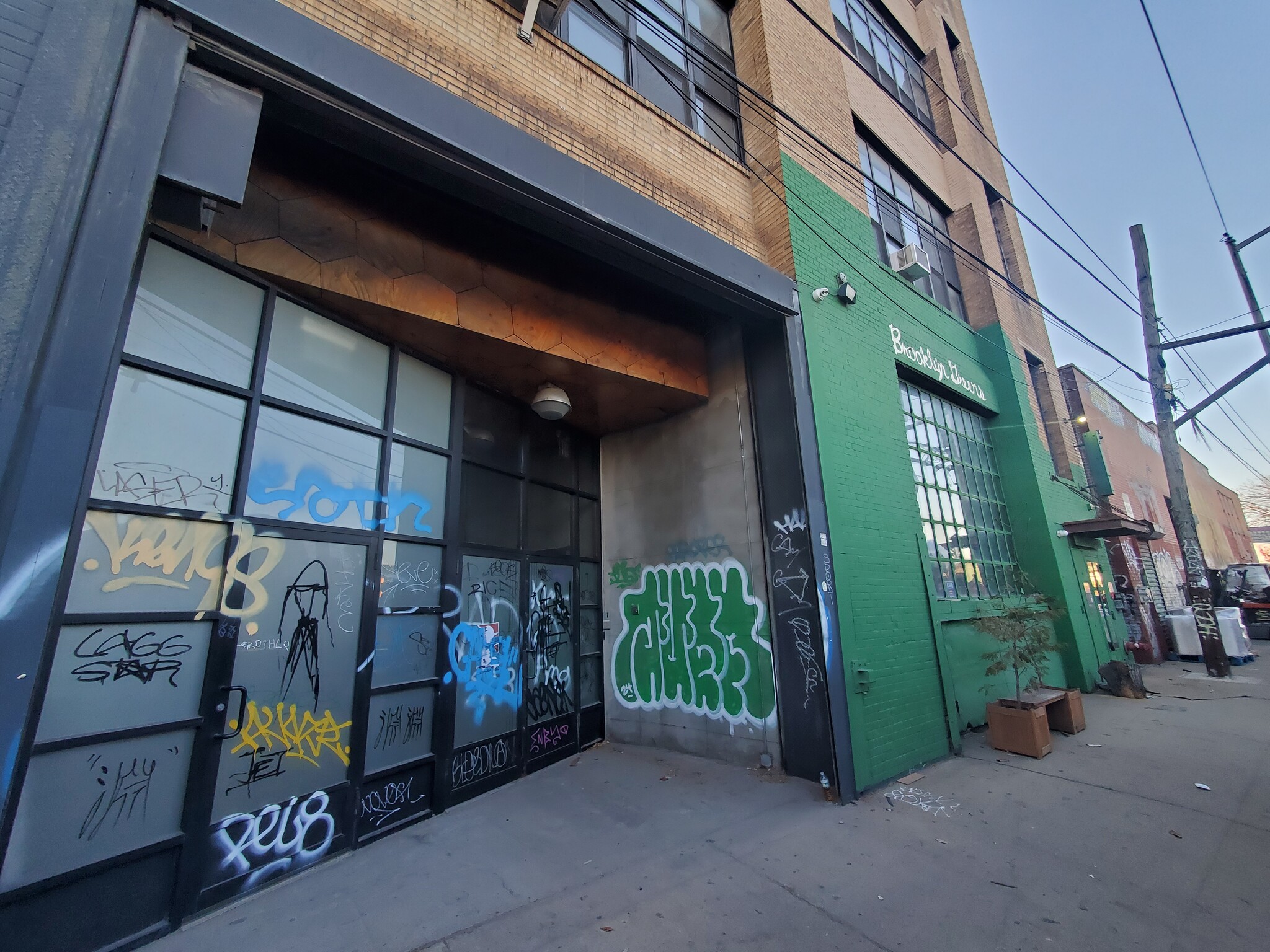 195 Morgan Ave, Brooklyn, NY for Rent