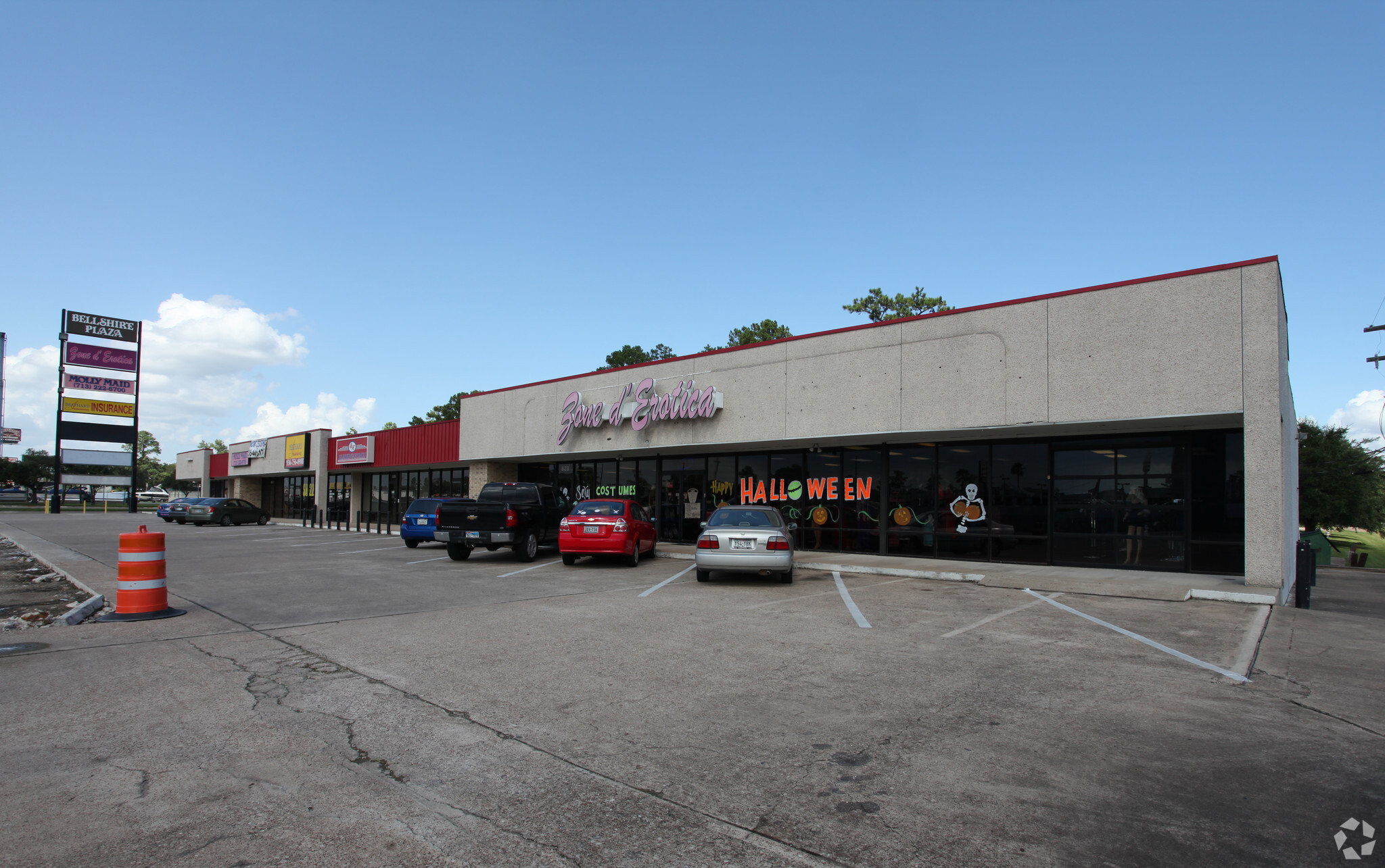 813-823 N I-45, Conroe, TX for Rent