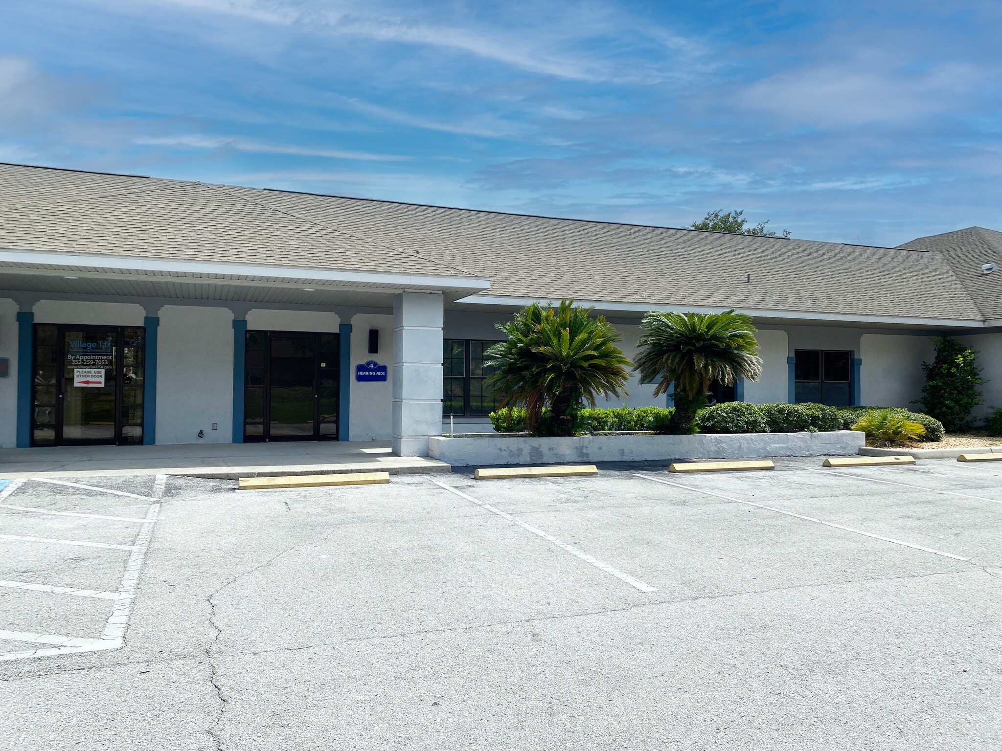 918 Rolling Acres Rd, Lady Lake, FL for Rent