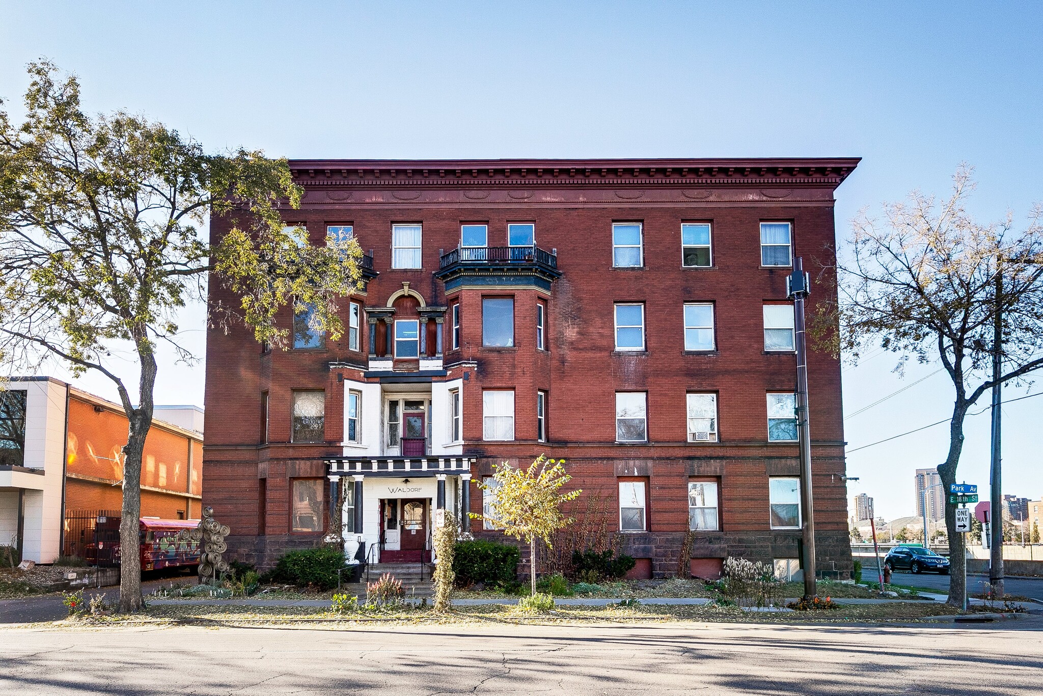 1800 Park Ave, Minneapolis, MN for Sale