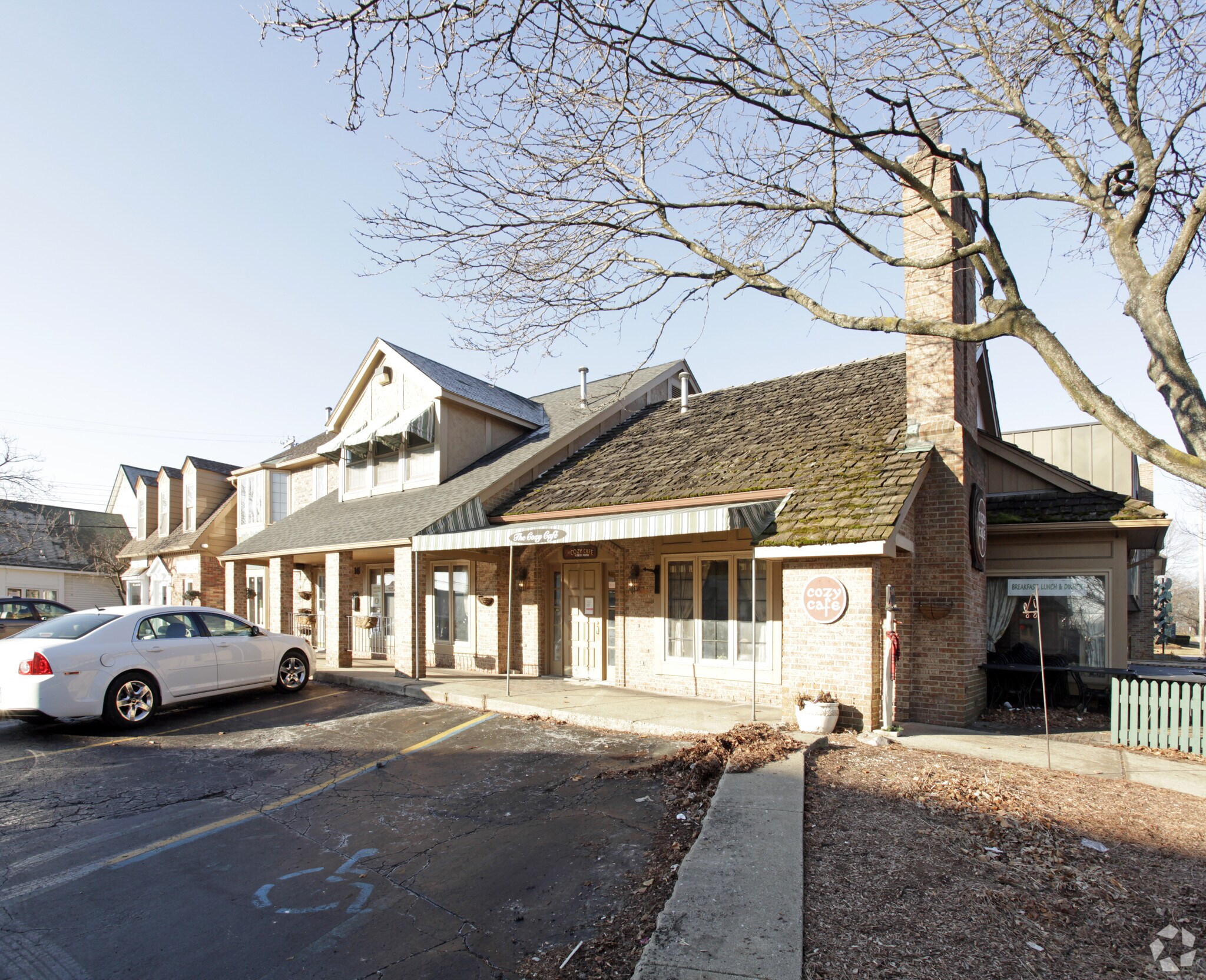 963 W Ann Arbor Trl Plymouth, MI 48170 Retail Property for Sale on