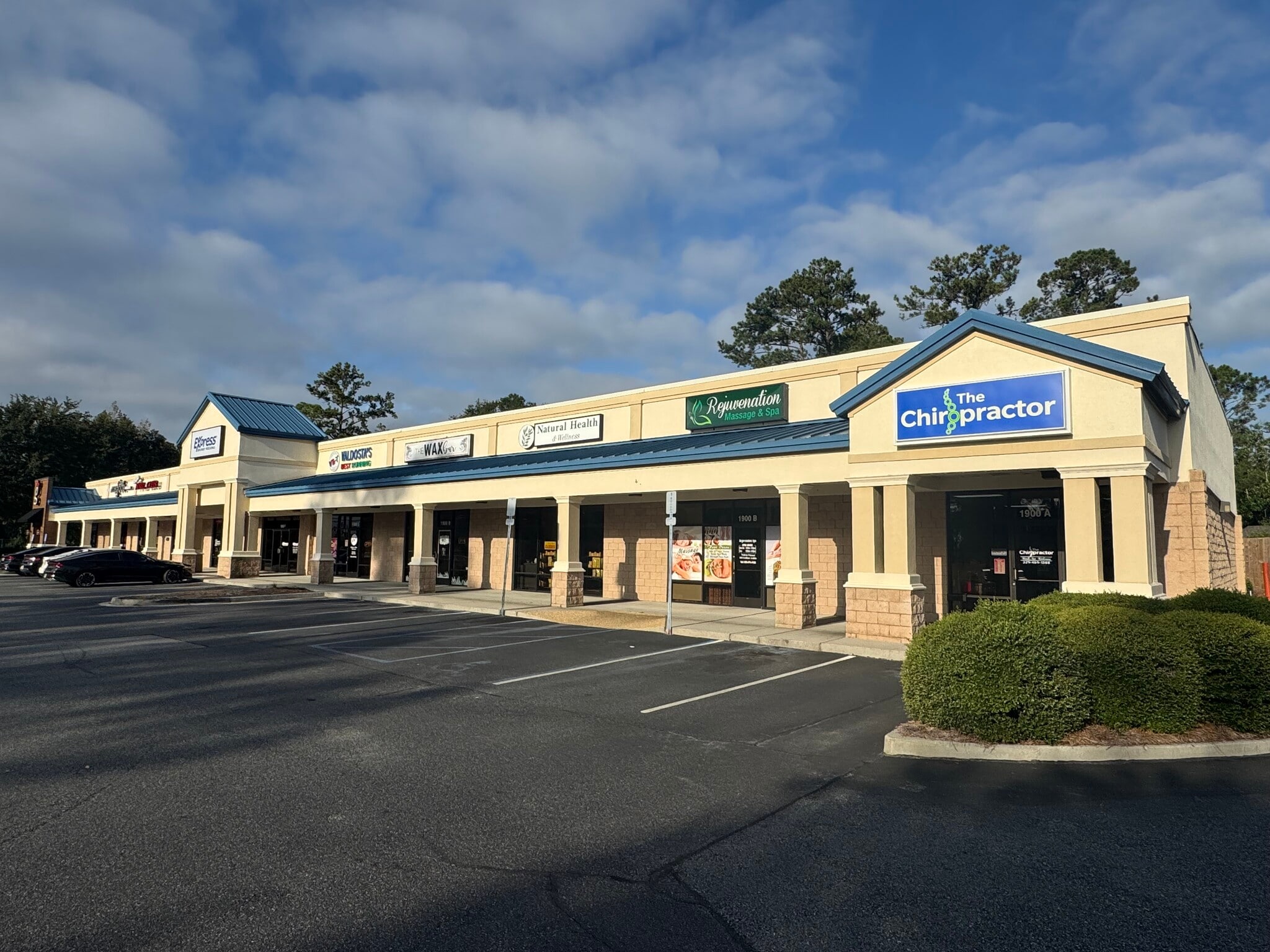 1900 Gornto Rd, Valdosta, GA for Rent