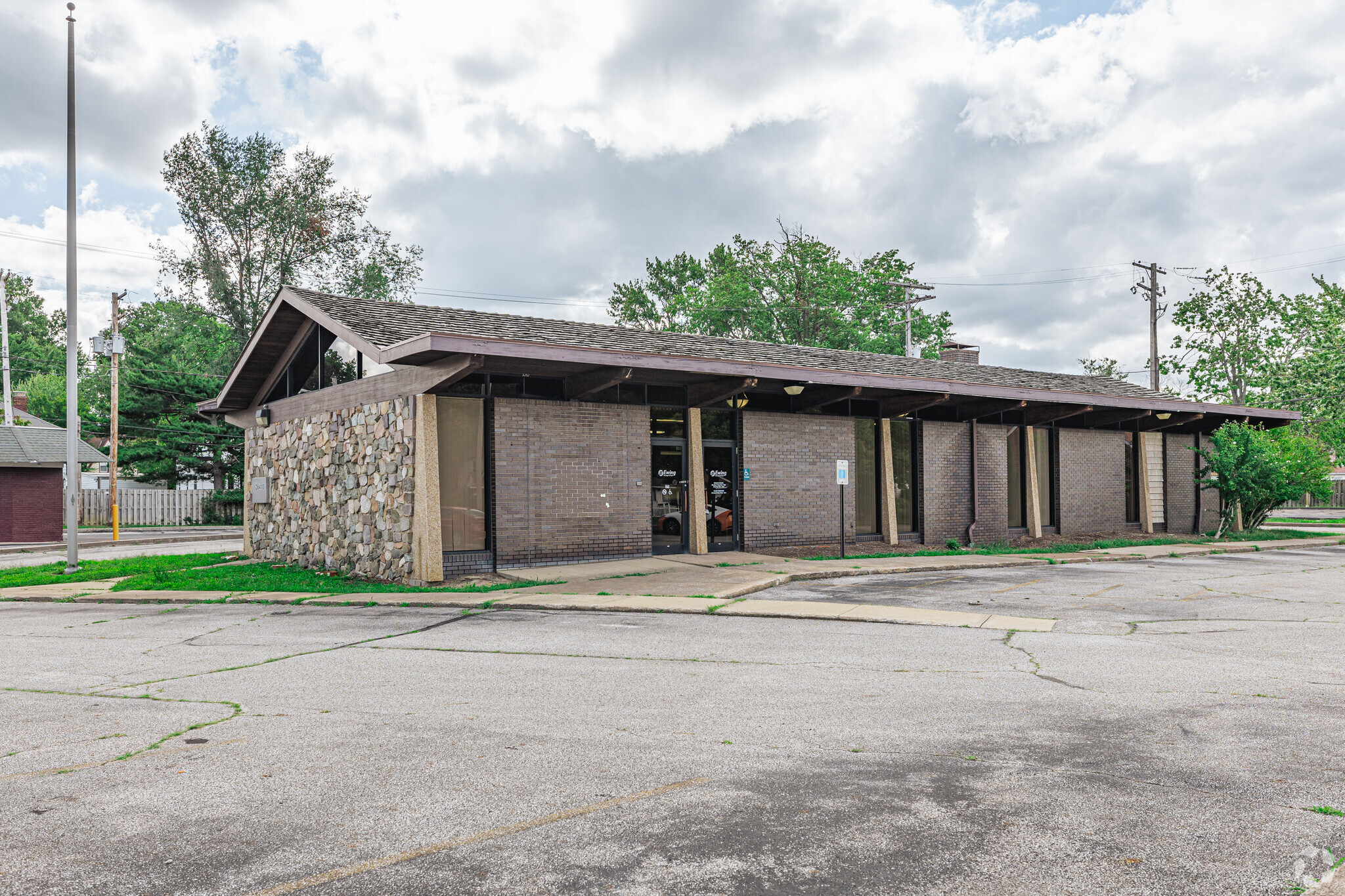 26410 Lake Shore Blvd, Euclid, OH for Rent