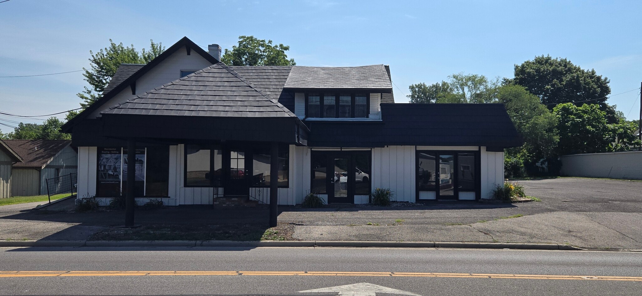 1151 Shawnee Rd, Lima, OH for Sale