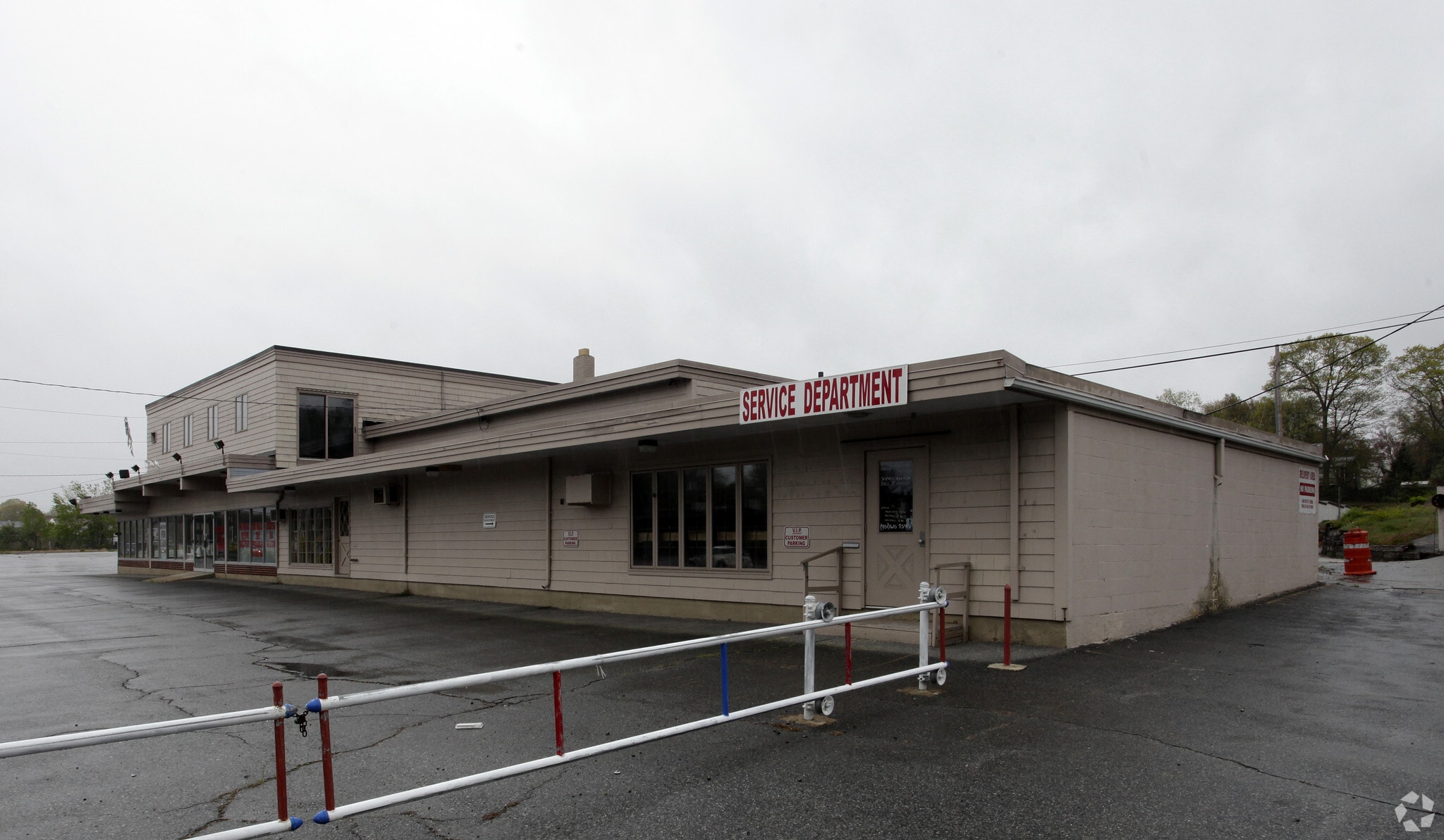 225 Cowesett Ave, West Warwick, RI for Rent