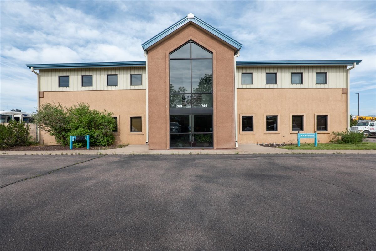 740-746 Babcock Rd, Colorado Springs, CO for Sale