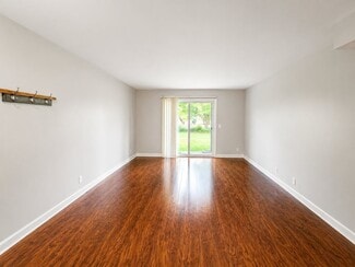Madison, TN Apartments - 555 N DuPont Ave