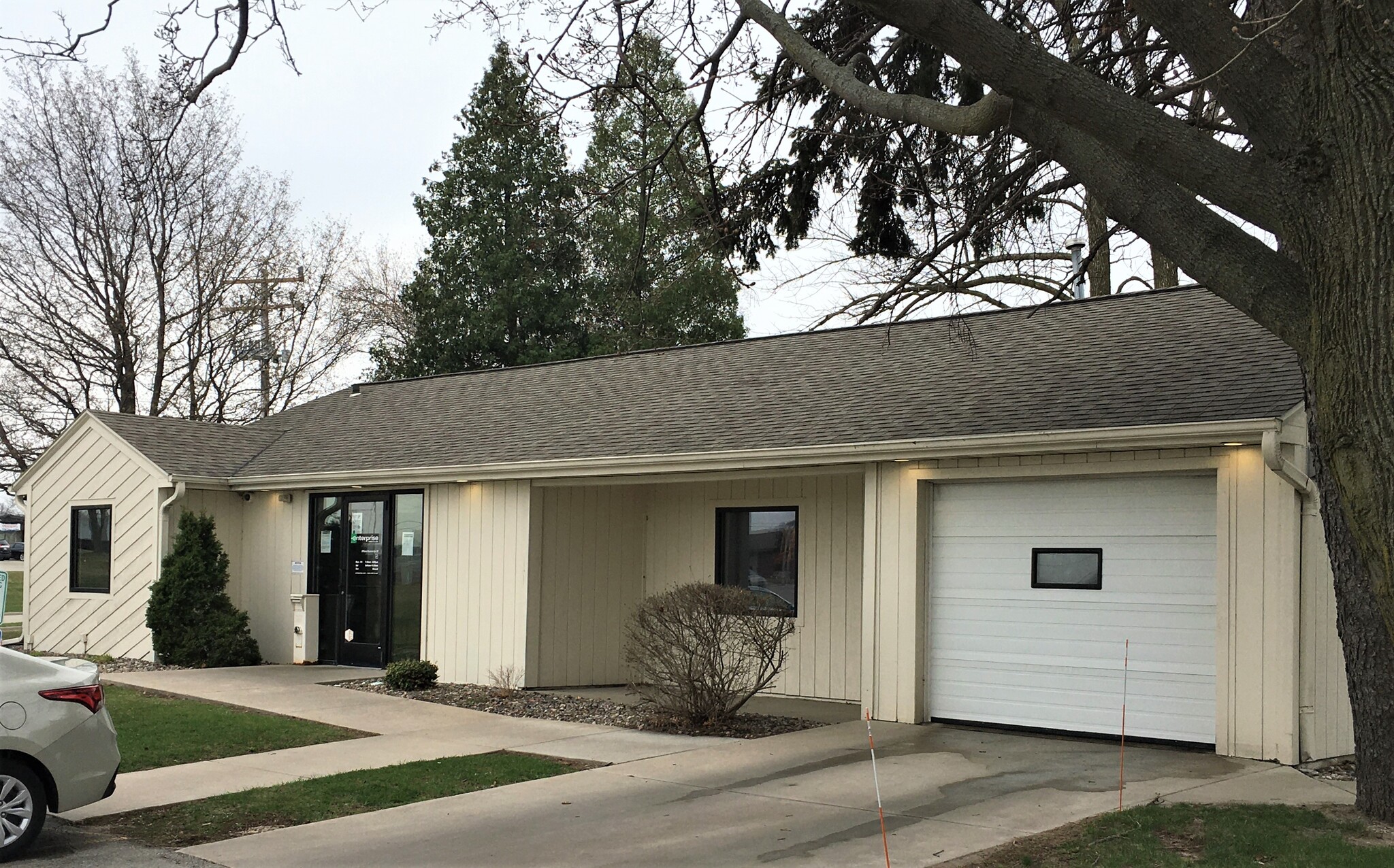 2260 Main St, Green Bay, WI for Rent