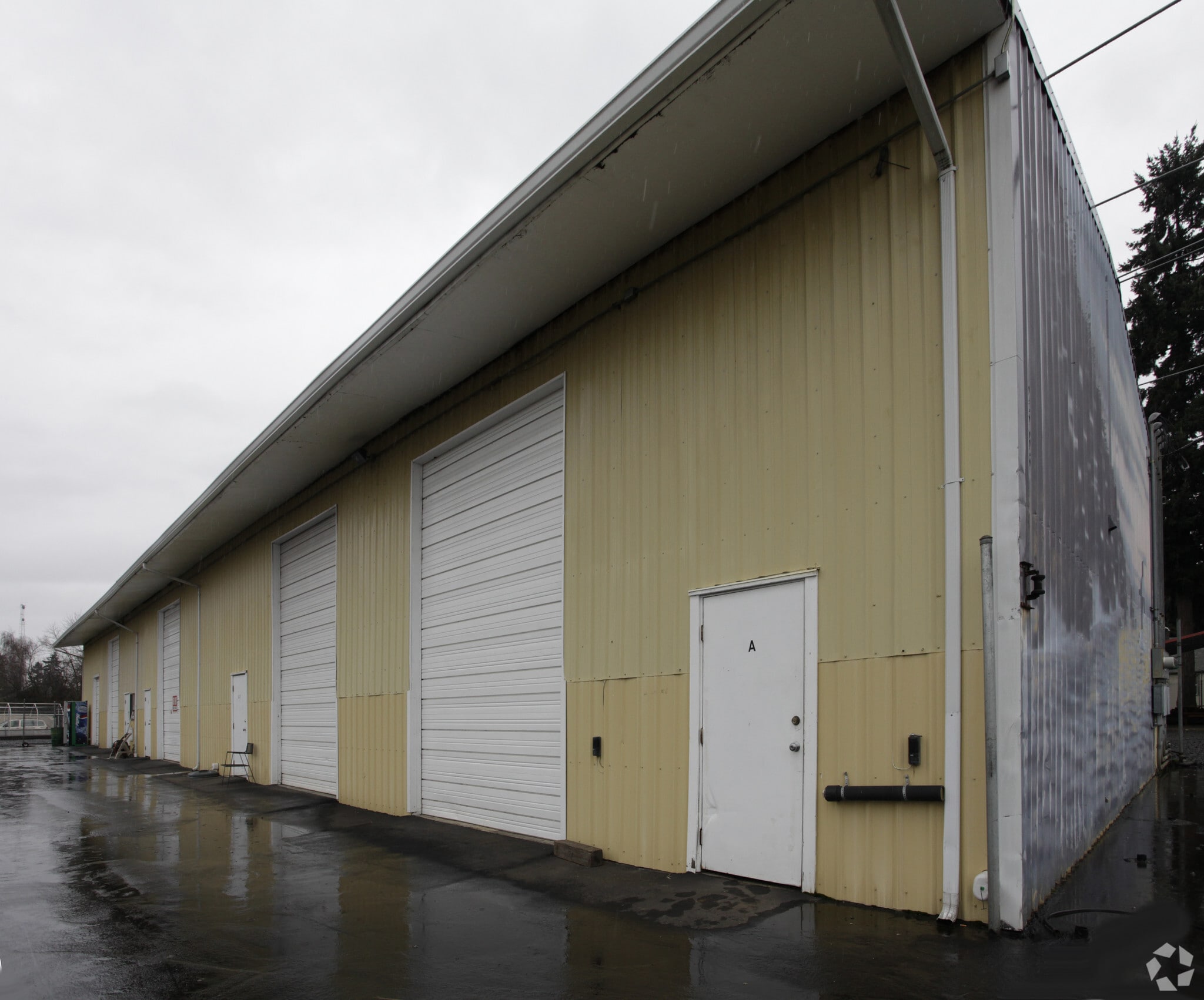 2585 Roosevelt Blvd, Eugene, OR for Rent