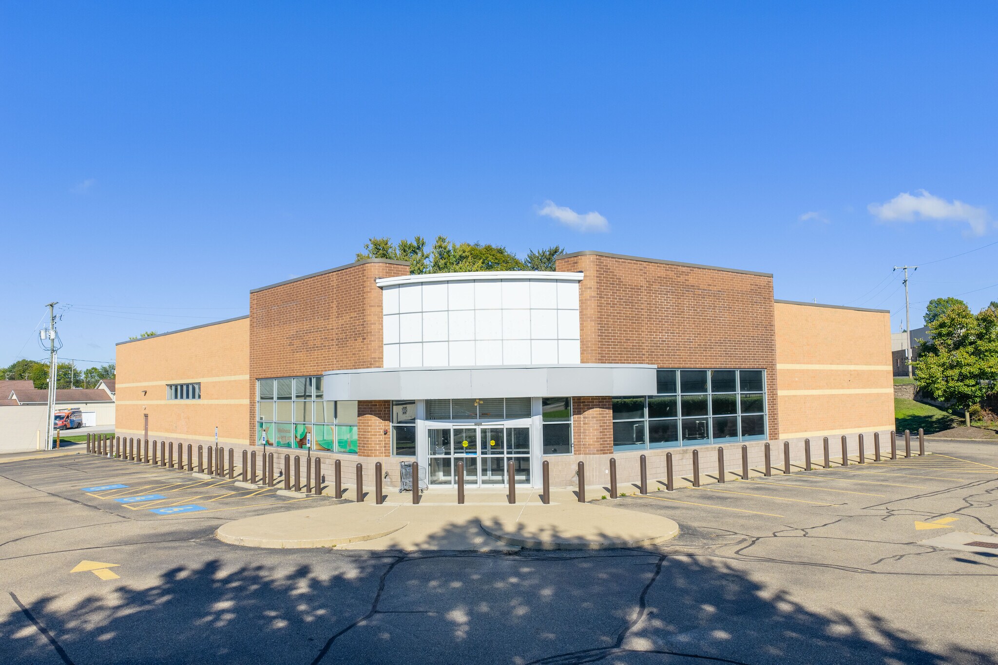 705 W High Ave, New Philadelphia, OH for Rent