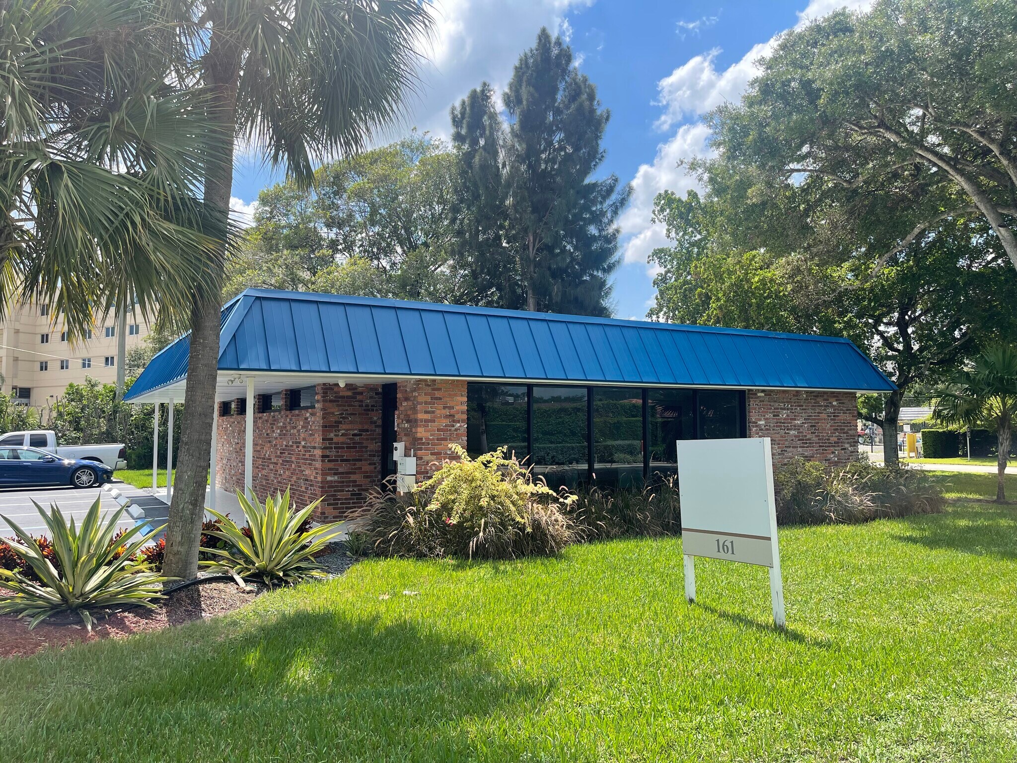 161 John F Kennedy Dr Atlantis, FL 33462 Office Property for Sale on