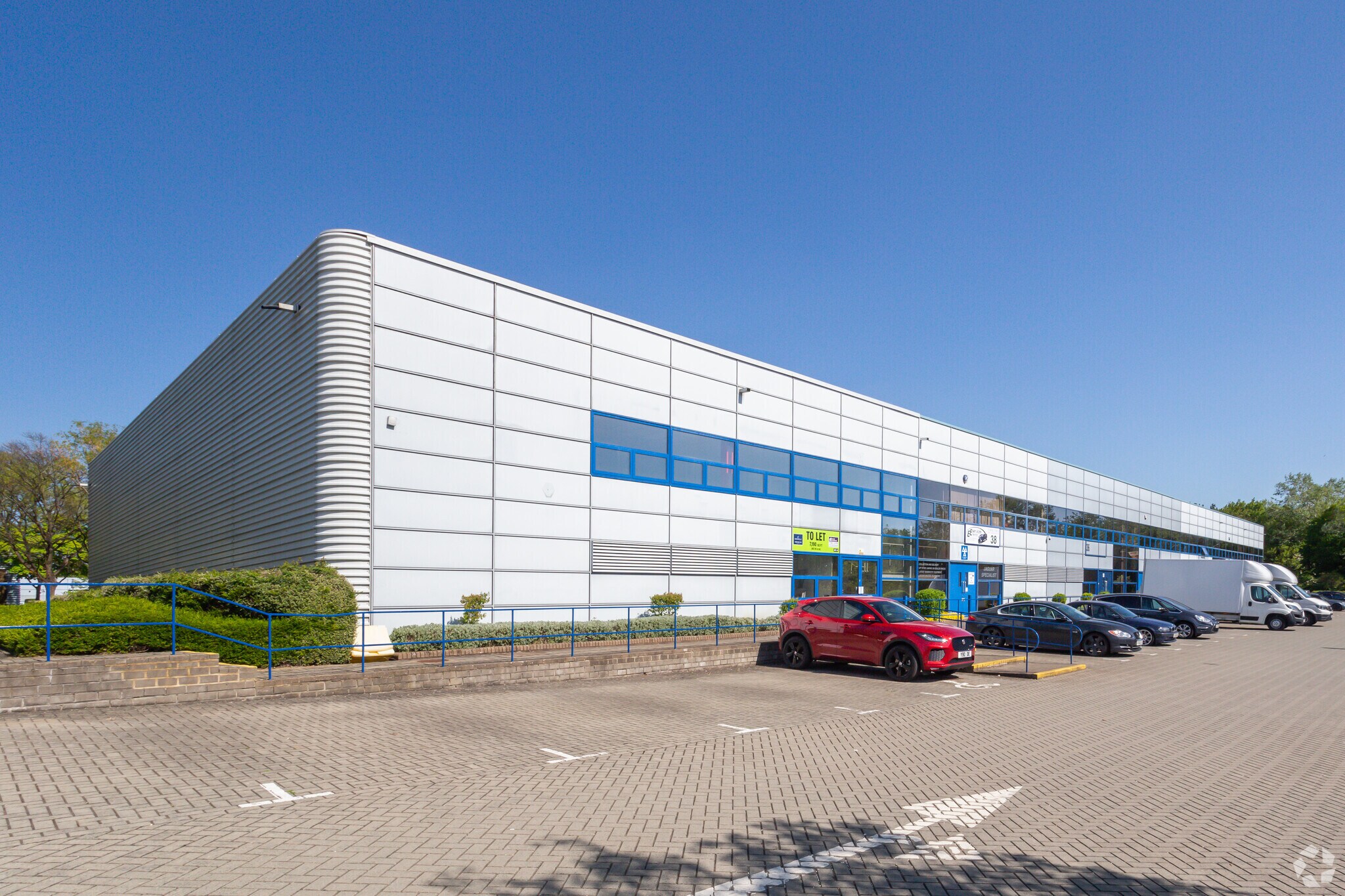 30-40 Tanners Dr, Milton Keynes, BKM for Rent