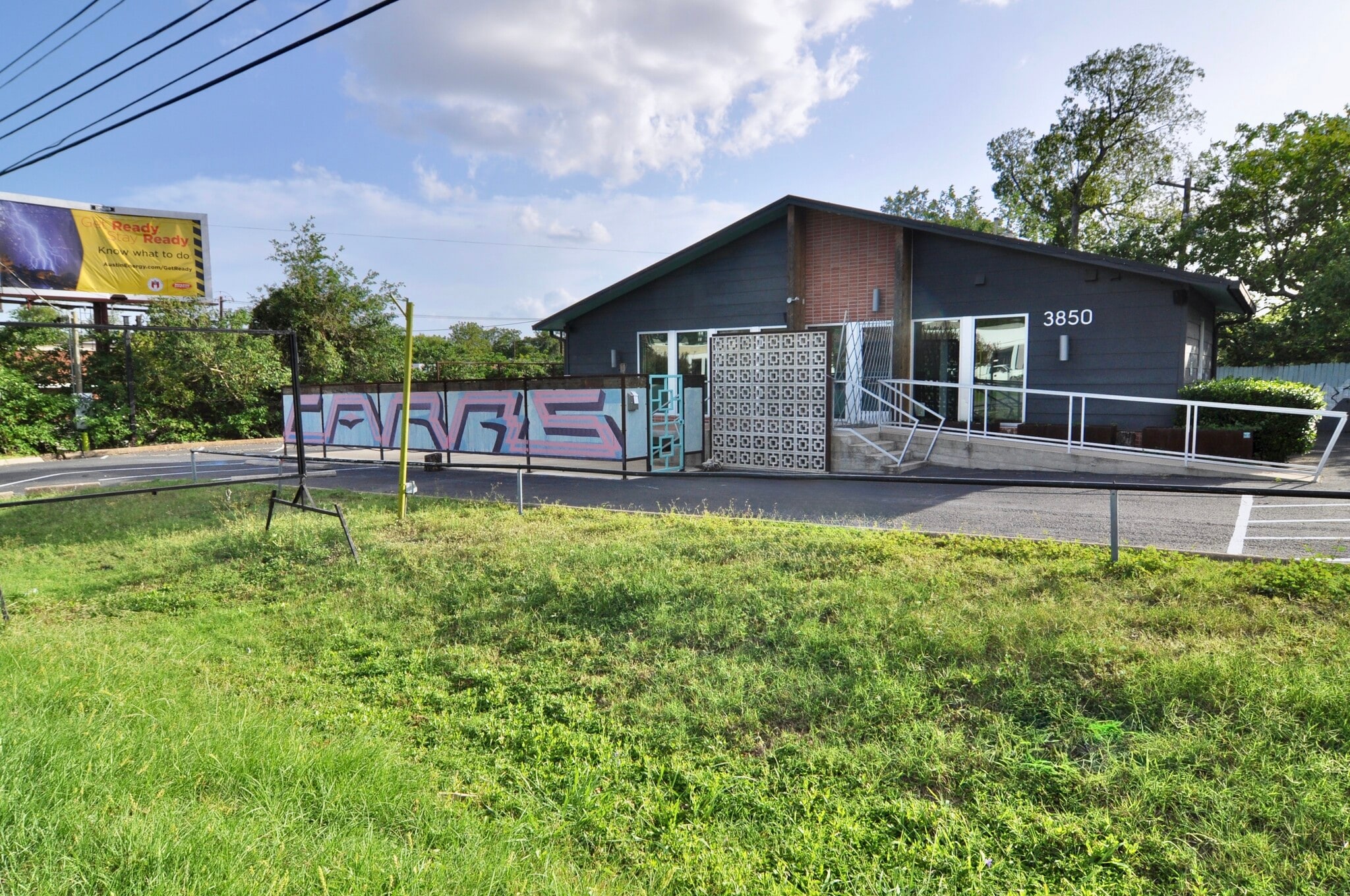 3850 Airport Blvd, Austin, TX for Rent