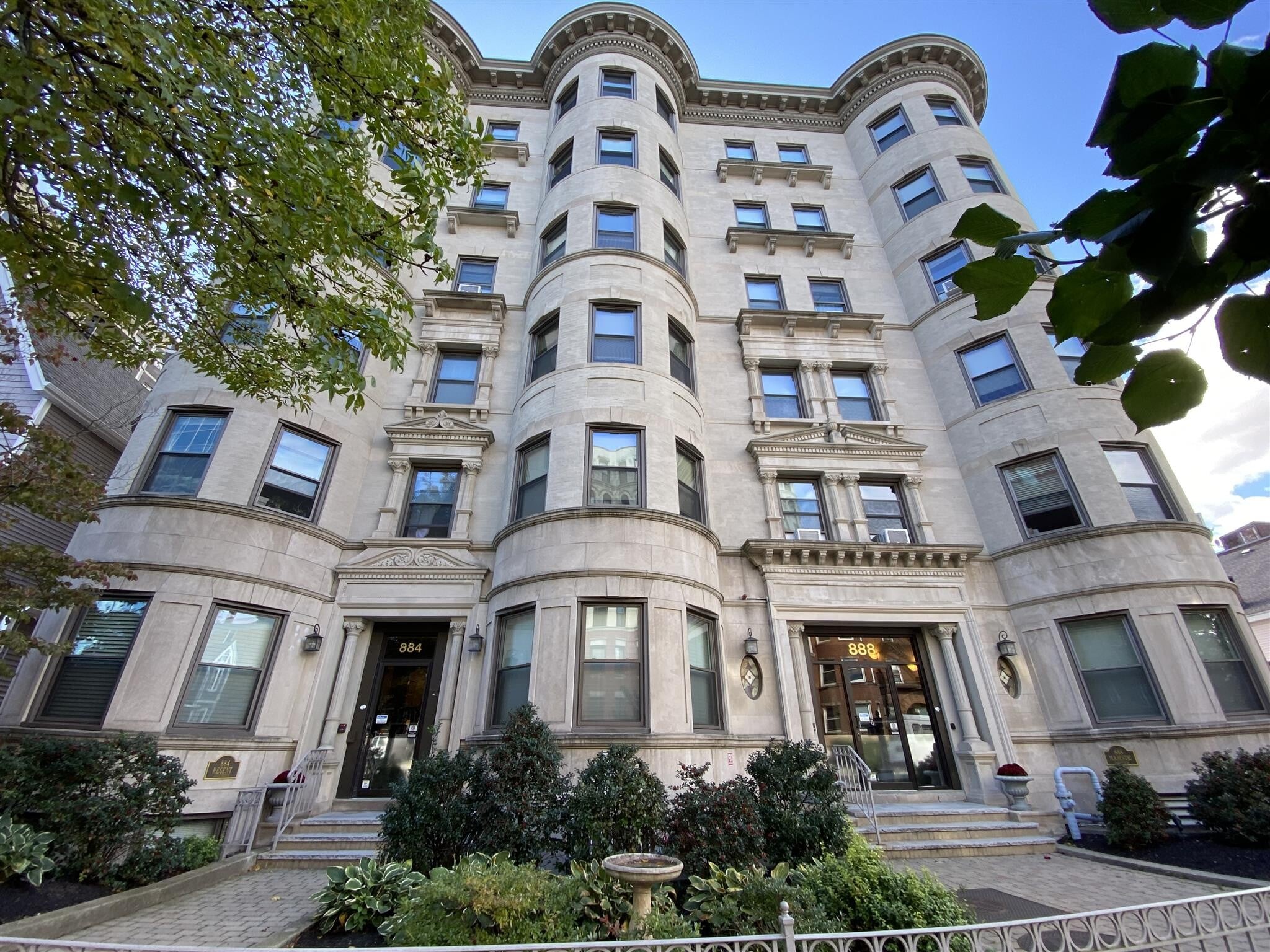 884-888 Massachusetts Ave, Cambridge, MA for Sale