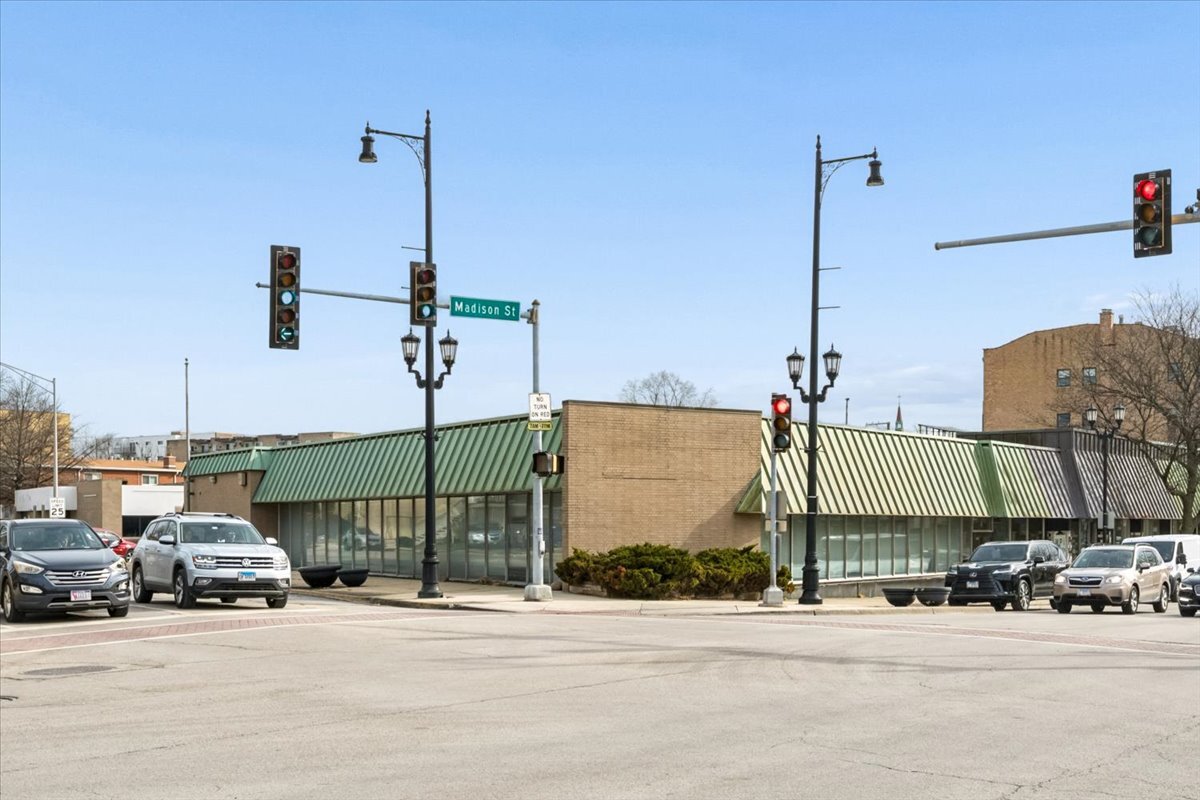 7525 W Madison St, Forest Park, IL for Sale
