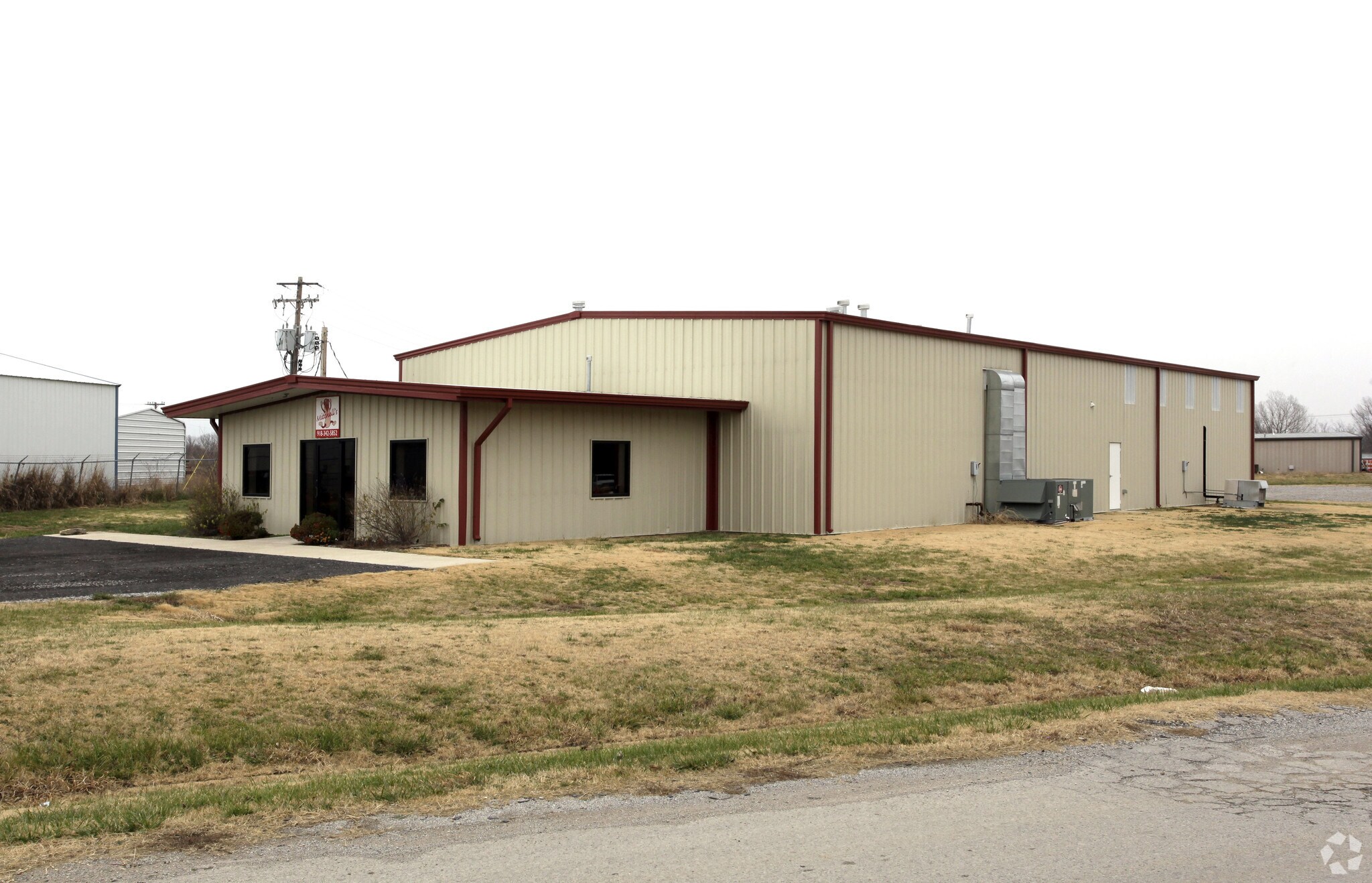 9459 Alawhe Dr, Claremore, OK for Sale